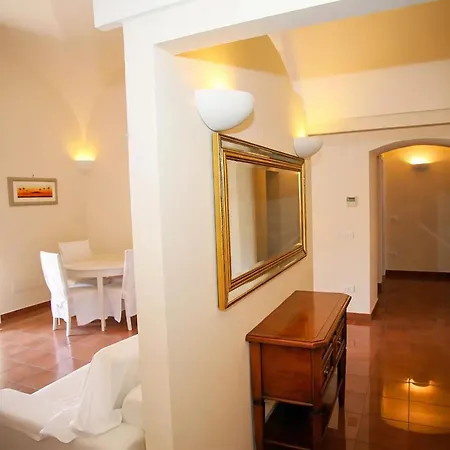 Palazzo Iaquinto *
