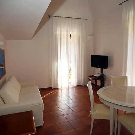 Palazzo Iaquinto Apartmán *